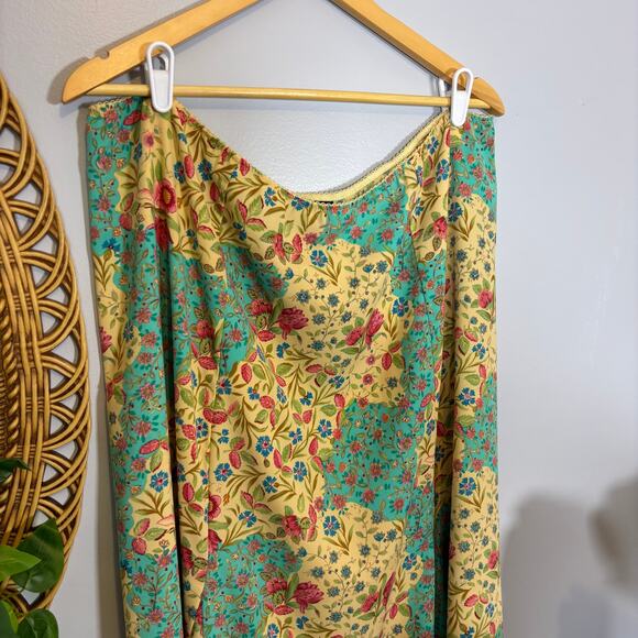 Vtg Patchwork Floral Skirt Yellow Botanical Print Midi Fits like 3X True Spring - Picture 3 of 8